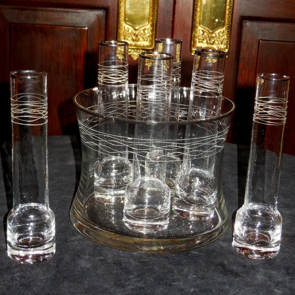 Set of 6 Toasting Glasses/ Flutes Shooters/ Shot Glasses